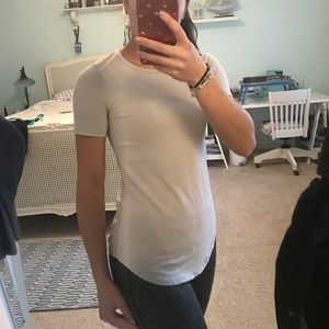 LULULEMON Tee
